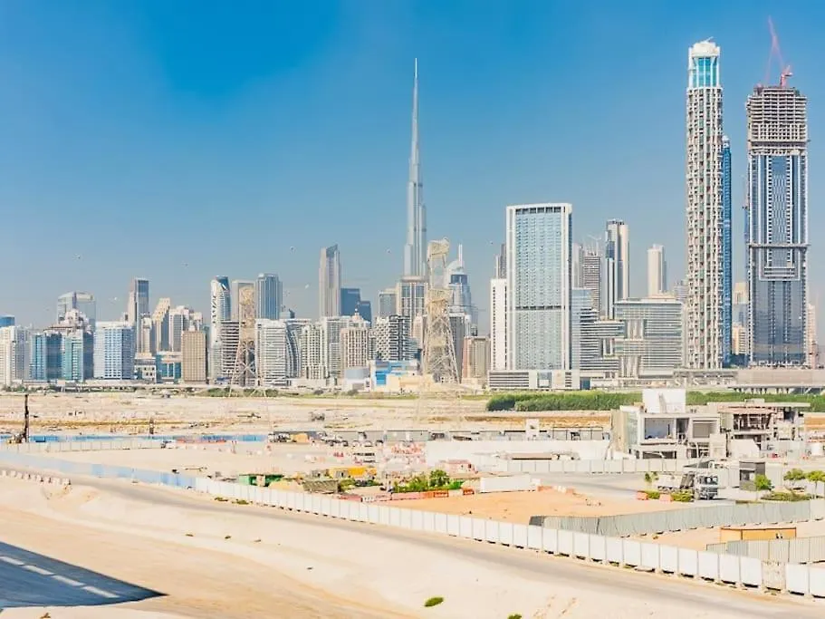 Relaxing Studio Retreat In Vibrant Meydan City Dubai