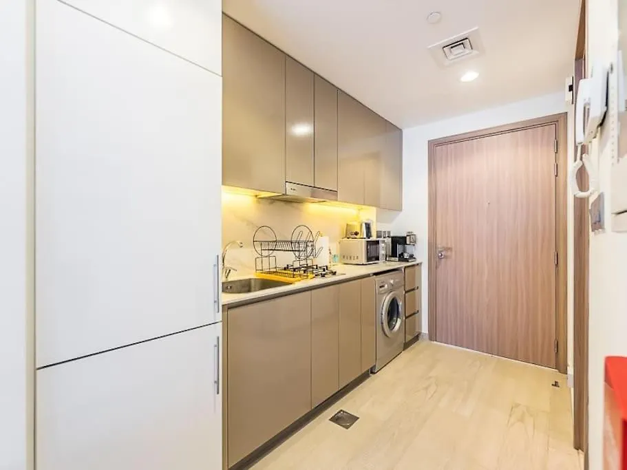 Relaxing Studio Retreat In Vibrant Meydan City Dubai 0*,  Emirati Arabi Uniti